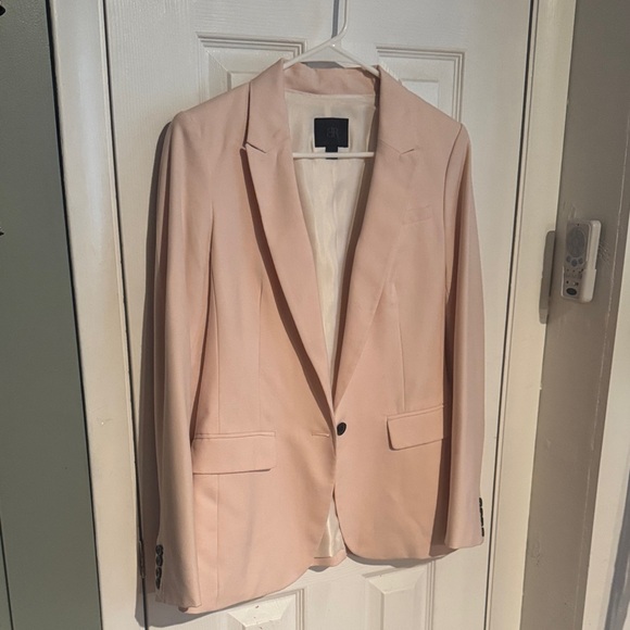 Banana Republic Jackets & Blazers - Banana Republic Light Pink Blazer